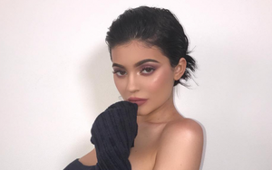 Đẳng cấp giàu có của Kylie Jenner ở tuổi 20: Chỉ bộ sưu tập túi xách đã có giá tới 22 tỷ đồng!