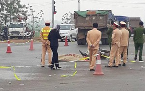 Va chạm xe tải, 2 cô gái đi xe máy thương vong