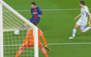 Conte: 'Messi là siêu cầu thủ, 50 năm mới có 1 người'. Courtois: 'Điểm yếu của thủ môn là háng'