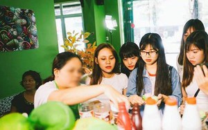 Chủ cửa hàng nhận "rổ gạch" vì bán bánh hình nhạy cảm: Chúng tôi đang quá tải đơn đặt hàng!