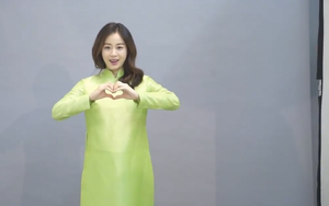 Nóng: Vừa tái xuất sau thời kỳ nghỉ sinh, "bà mẹ bỉm sữa" Kim Tae Hee đã xác nhận tới Việt Nam