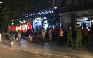 Cháy chung cư ở Hà Nội, nhiều người dân hoảng sợ bỏ chạy