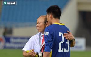 Mang theo 3 thủ môn, HLV Park Hang-seo vẫn suýt phải "dở khóc dở cười" như Hữu Thắng