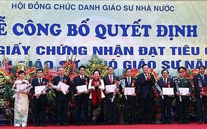 Chính phủ kết luận việc xét công nhận chức danh GS, PGS