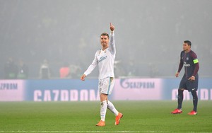 Ronaldo ra đòn trừng phạt, Real Madrid ngạo nghễ bước qua PSG