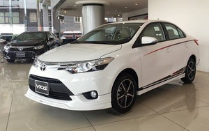 Toyota Vios khuyến mại nóng, Camry tăng giá nhẹ