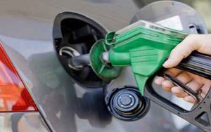 Tăng thuế môi trường với xăng lên mức trần 4.000 đồng/lít: Bộ Tài chính giải trình thế nào?