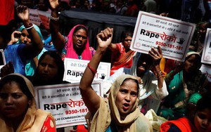 Vụ án hiếp dâm rúng động Ấn Độ: Cha "tặng" con gái cho 2 người bạn cưỡng hiếp tập thể suốt 18 giờ