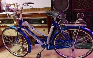 Hoài niệm cả bầu trời tuổi thơ với xe đạp Phượng hoàng giá 3,3 triệu đồng