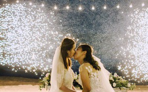 Xúc động đám cưới đồng tính của 2 cô gái từng là tình địch giữa bãi biển thơ mộng và lung linh ở Bình Thuận