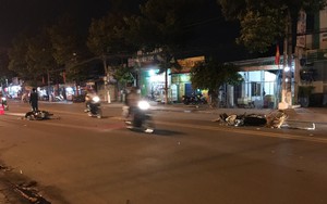 Chở con đi chơi ngày lễ, ba mẹ con bị xe máy tông trọng thương