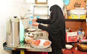 Số phận khó tin của người phụ nữ kết hôn năm 9 tuổi, trắng tay sau 25 năm vì bị chồng phản bội