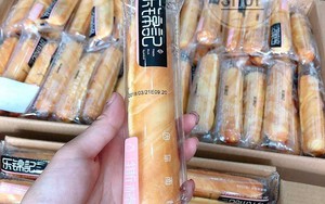 Bánh mỳ que Trung Quốc: Bán theo cân, để 6 tháng không hỏng