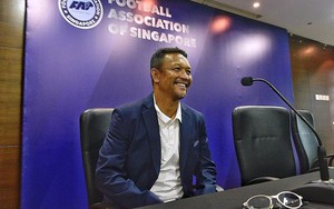 Huyền thoại Singapore đau đớn dẫn quân đá AFF Cup 2018