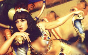 Bí ẩn lăng mộ nữ hoàng Cleopatra: Sau 2000 năm vô vọng, các nhà khảo cổ đã tiến rất gần!