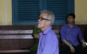 Trèo tường vào nhà thấy vợ đang ngủ cùng tài xế, người đàn ông gây ra án mạng