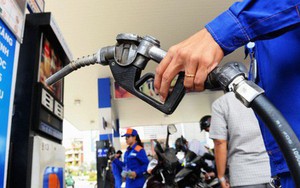 15h chiều nay, giá xăng trong nước tăng mạnh