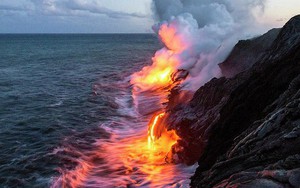 Núi lửa phun trào tại Hawaii đang giúp hòn đảo này ngày càng trương nở, nhưng lại cực kỳ nguy hiểm