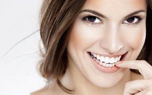 Biểu cảm “sai lầm” này sẽ khiến khuôn mặt bạn già đi 2 tuổi khi chụp ảnh