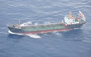 Nhật Bản tố tàu Trung Quốc chuyển hàng cho Triều Tiên bất chấp lệnh cấm vận