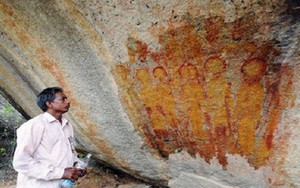 Dấu tích bí ẩn về người ngoài hành tinh ở Ấn Độ từ 10.000 năm trước