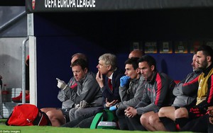 Arsenal bại trận "đúng quy trình", giấc mơ cuối cùng của HLV Wenger chính thức tan vỡ