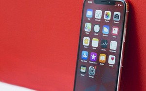 Mua iPhone X lúc này chẳng khác gì "ném tiền qua cửa sổ"