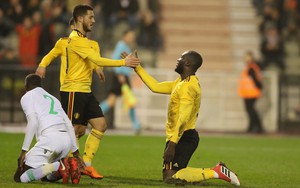 Điều gì khiến những Lukaku, Hazard... khinh phận "ngựa ô", đòi ngôi vô địch?i