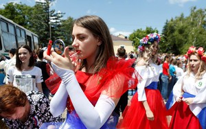 Quan chức Nga phản đối chuyện ngăn phụ nữ Nga qua lại với du khách tại World Cup 2018