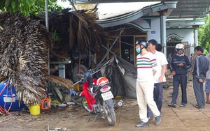 Xe tải tông quán cà phê, nhiều khách may mắn thoát chết