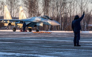 Tập trận không quân Ladoga-2018: Su-35S Nga lần đầu tiên khai hỏa trên mặt hồ
