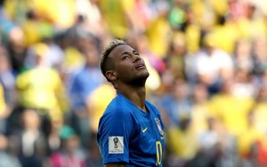 Neymar khóc, đáng lo đấy Selecao!