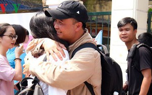“Đi thi, kết quả không quan trọng, quan trọng là con đã làm hết sức”
