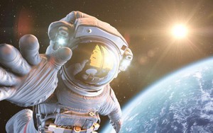 Bạn có muốn đi du lịch vũ trụ không? Theo lời phi hành gia của NASA thì chớ có dại!