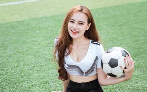 Hot girl fan ĐT Đức lên tiếng bào chữa cho chia sẻ "chuyển hóa bàn thắng thành cơ hội"