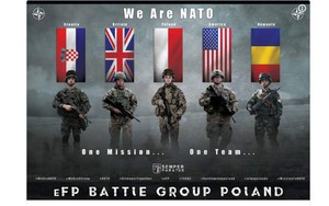 Lính NATO cầm súng trường Kalashnikov trong ảnh poster