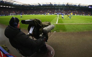 Trong khi Việt Nam thấp thỏm chờ bản quyền World Cup, người Anh cũng phát điên vì bản quyền Premier League