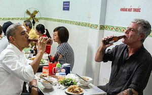 Xem lại clip đầu bếp nổi tiếng Anthony Bourdain ăn bún chả cùng Tổng thống Obama ở Hà Nội
