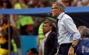 Sau màn tiễn Ronaldo về nước, HLV Uruguay vội vàng tính cách "hất cẳng" Pháp