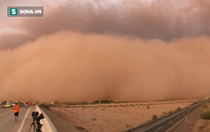 Trận bão cát dày đặc như “bức tường tận thế” trên sa mạc bang Arizona