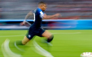 Kylian Mbappe, cờ đã đến tay anh