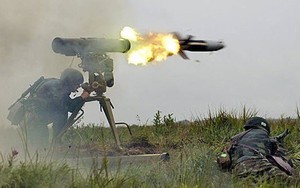 Siêu tăng Abrams Mỹ dính đạn tên lửa Kornet của Nga: Không có khả năng sống sót!