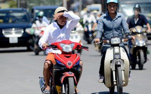 Trời nắng gay gắt thế này, mặc quần áo sáng màu hay tối màu mới giúp bạn mát hơn?