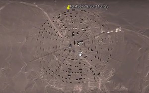 Google Earth làm lộ căn cứ quân sự bí mật của Trung Quốc trên sa mạc?