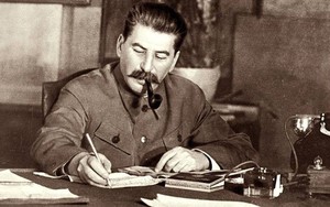 Bộ Quốc phòng Nga giải mã "mệnh lệnh" ném bom phát xít Đức của Stalin