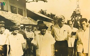 Ảnh: Về thăm Khu lưu niệm nhân kỷ niệm 130 năm ngày sinh Bác Tôn