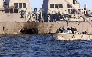 Lỗ hổng trên thân tàu USS Cole hay trên chính hệ thống an ninh Mỹ?