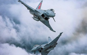 Video: Anh đưa tiêm kích Typhoon chặn máy bay săn ngầm của Nga