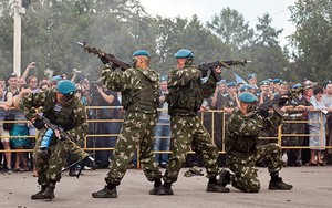 Bộ Quốc phòng Nga giải mật tài liệu về việc thành lập đơn vị lính dù