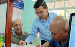 Anh chủ tịch phường luôn mở cửa phòng làm việc đón dân